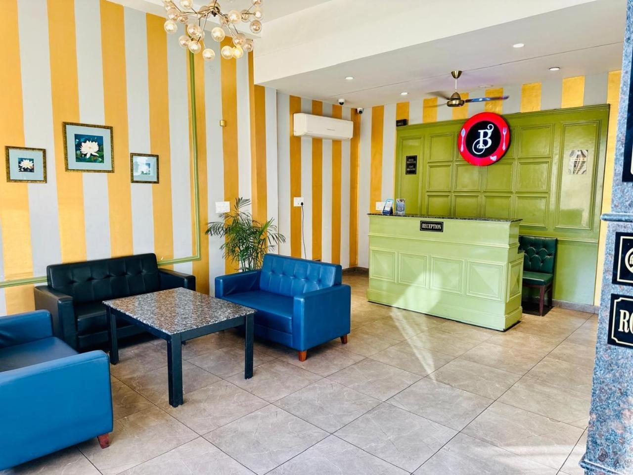 Hotel Golden Fern Patiāla 外观 照片