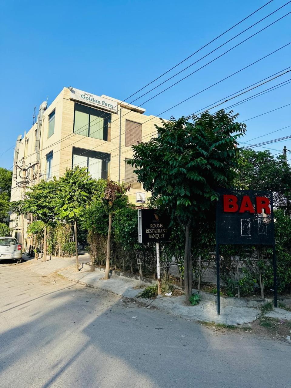 Hotel Golden Fern Patiāla 外观 照片