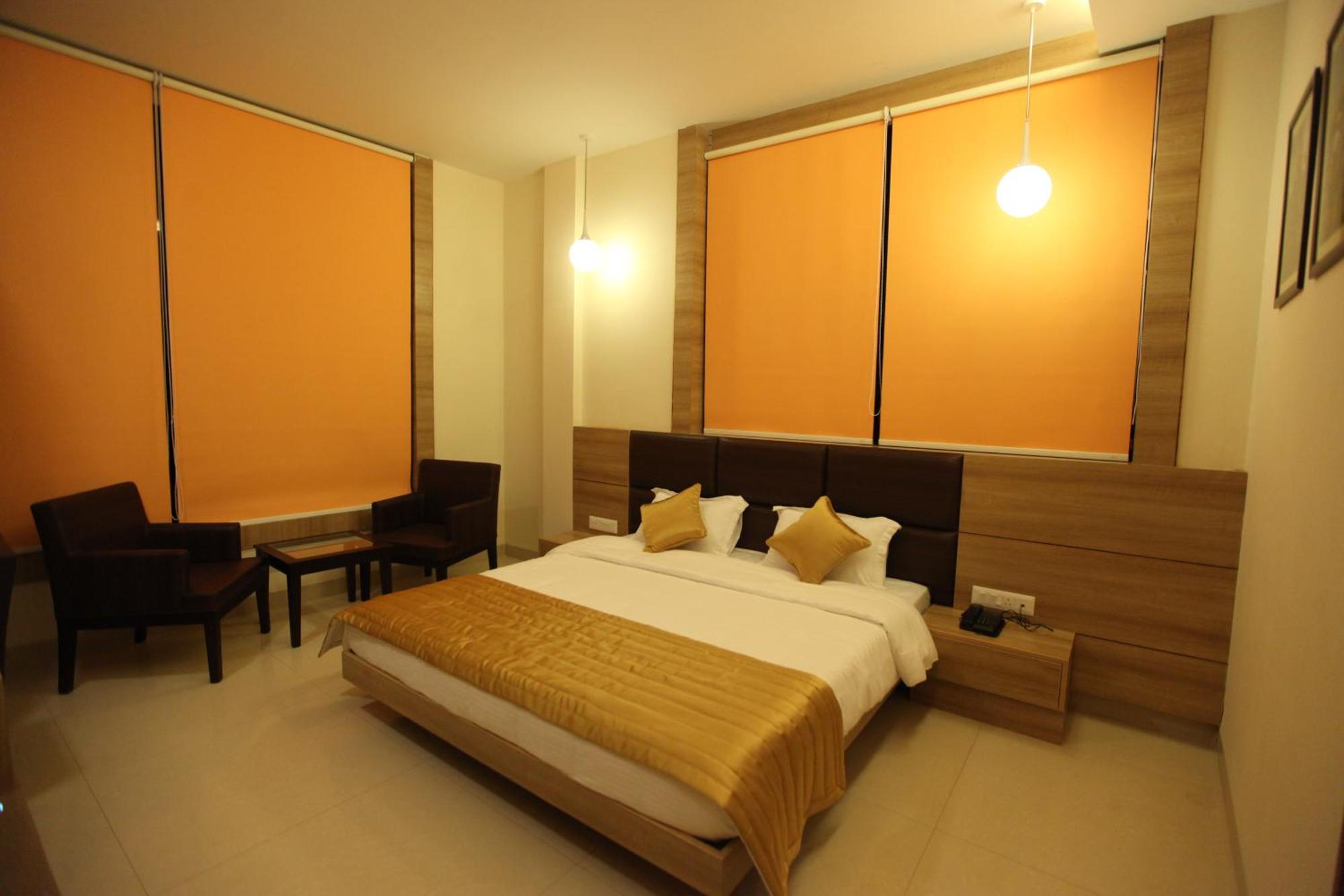 Hotel Golden Fern Patiāla 外观 照片