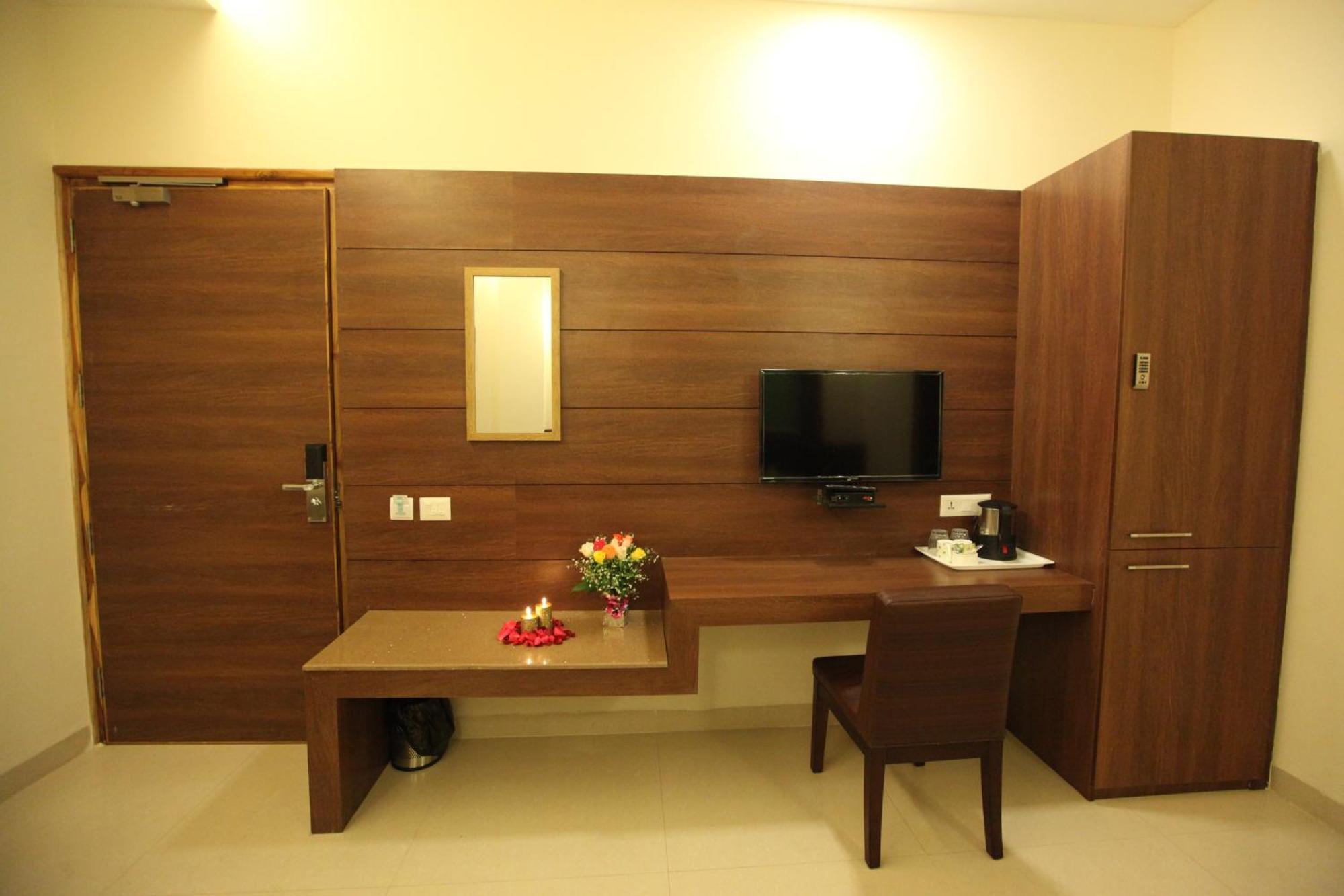 Hotel Golden Fern Patiāla 外观 照片